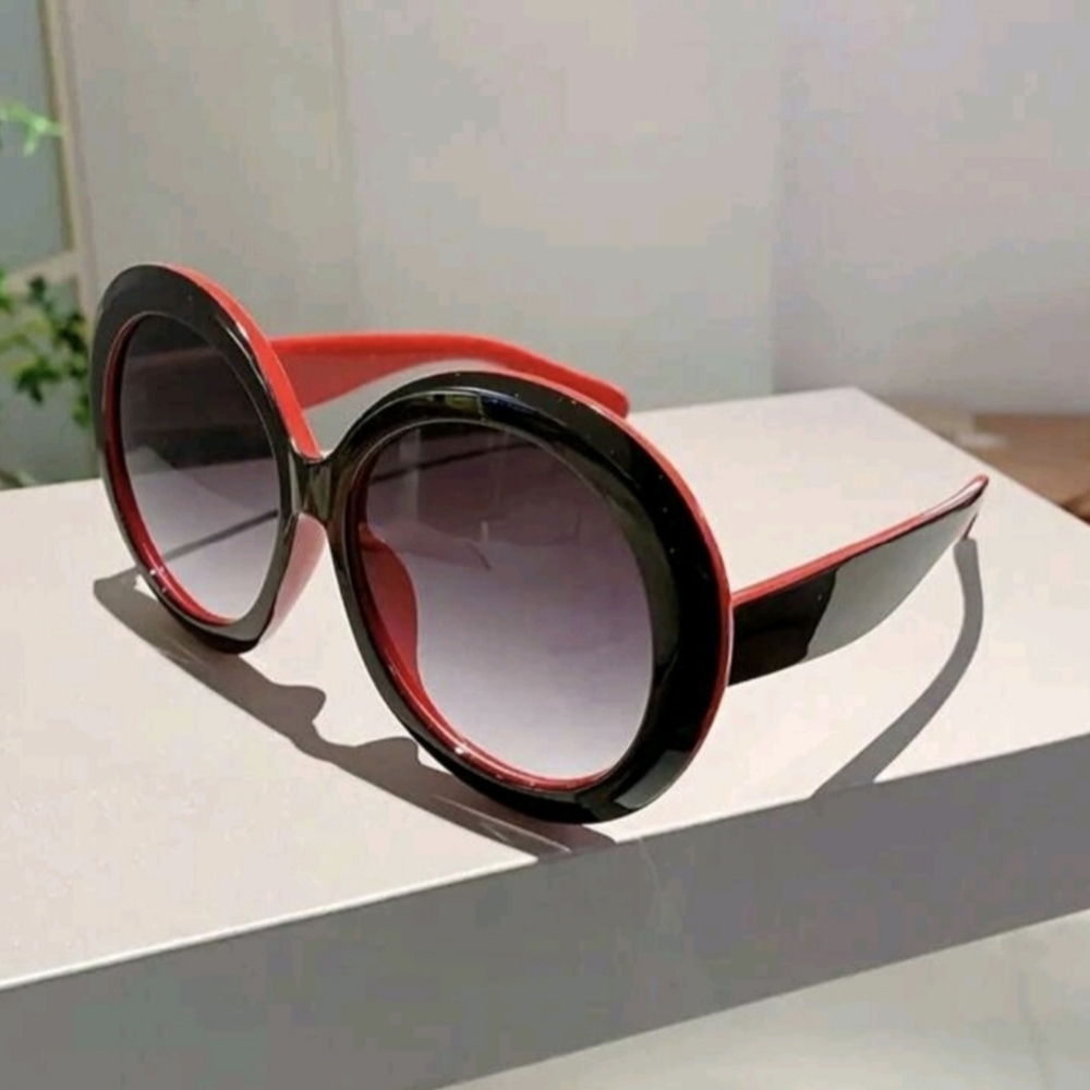 NEW Black and Red Oversize Round Fashion Sunglasses